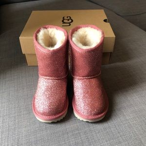 Brand New Ugg Classic Short II Glitter Pink